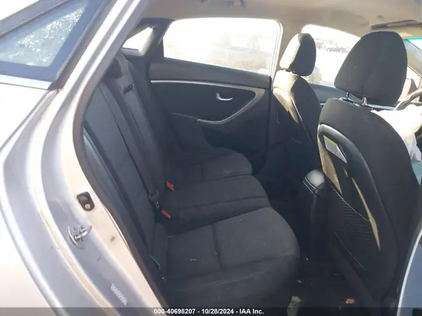 KMHD35LH5HU353048 2017 HYUNDAI ELANTRA - Image 8