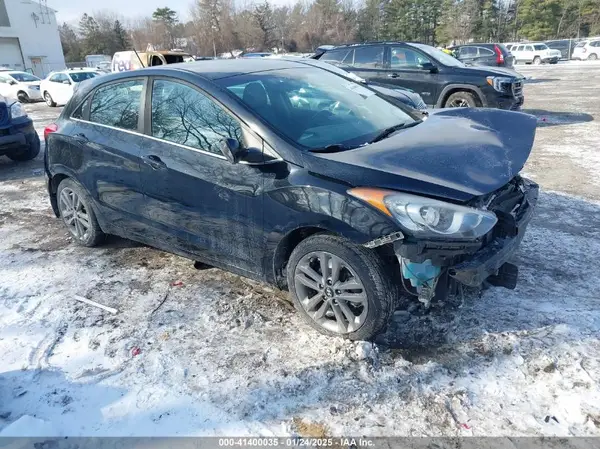 KMHD35LH5HU354040 2017 HYUNDAI ELANTRA - Image 1