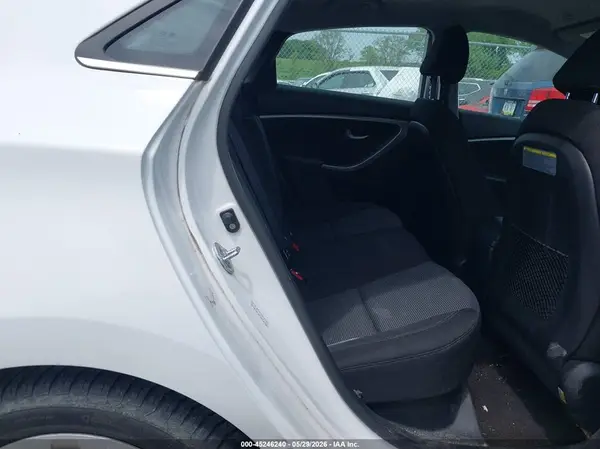 KMHD35LH5HU355060 2017 HYUNDAI ELANTRA - Image 8