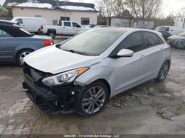 KMHD35LH5HU356502 2017 HYUNDAI ELANTRA - Image 2
