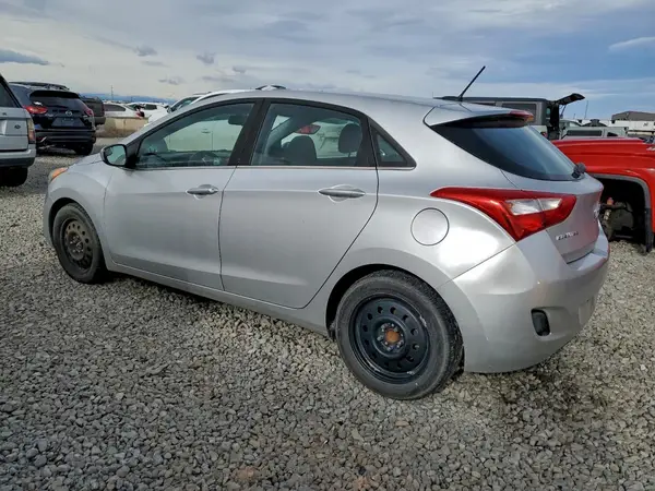 KMHD35LH5HU364390 2017 HYUNDAI ELANTRA - Image 2