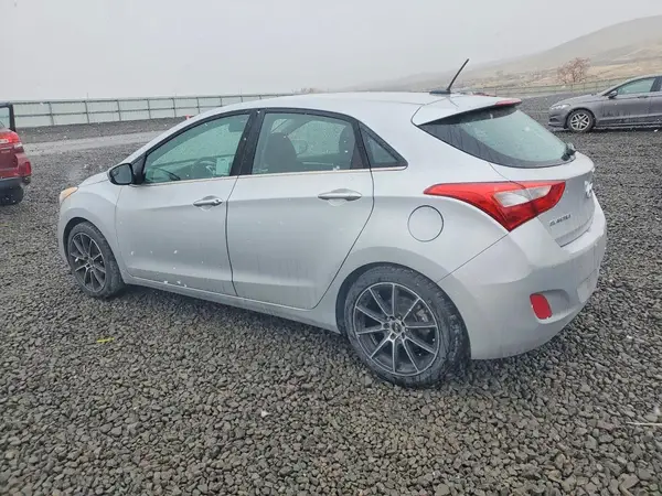 KMHD35LH5HU364471 2017 HYUNDAI ELANTRA - Image 2