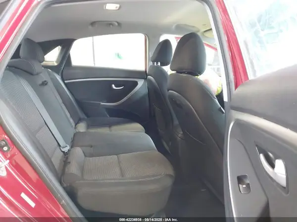 KMHD35LH5HU366379 2017 HYUNDAI ELANTRA - Image 8