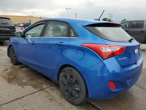 KMHD35LH5HU367774 2017 HYUNDAI ELANTRA - Image 2