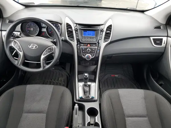 KMHD35LH5HU367774 2017 HYUNDAI ELANTRA - Image 8