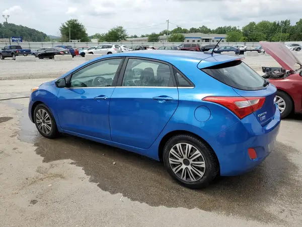 KMHD35LH5HU370383 2017 HYUNDAI ELANTRA - Image 2