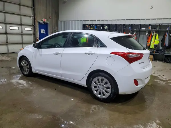 KMHD35LH5HU374028 2017 HYUNDAI ELANTRA - Image 2