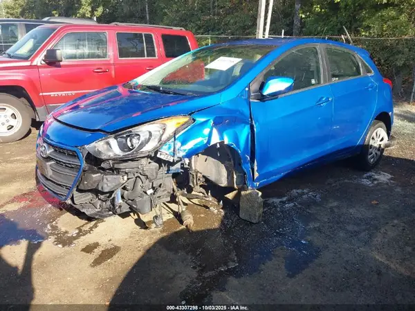 KMHD35LH5HU377009 2017 HYUNDAI ELANTRA - Image 2