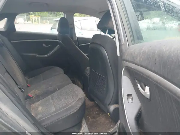 KMHD35LH5HU383960 2017 HYUNDAI ELANTRA - Image 8