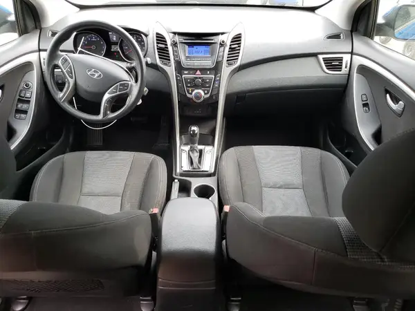 KMHD35LH5HU384123 2017 HYUNDAI ELANTRA - Image 8