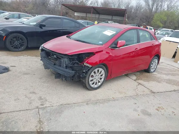 KMHD35LH6GU252891 2016 HYUNDAI ELANTRA - Image 2