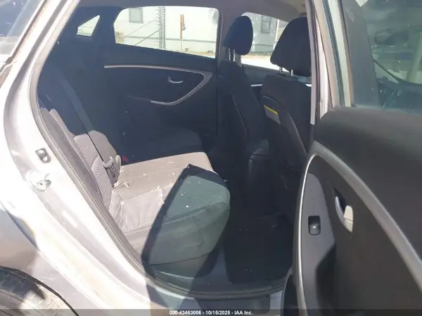 KMHD35LH6GU254978 2016 HYUNDAI ELANTRA - Image 8