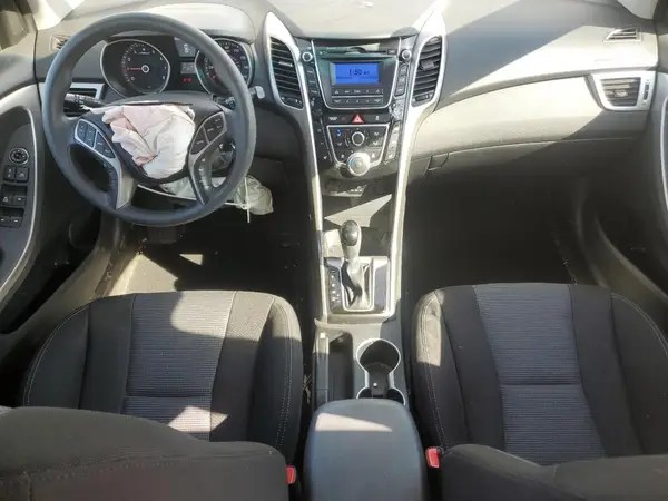 KMHD35LH6GU259680 2016 HYUNDAI ELANTRA - Image 8