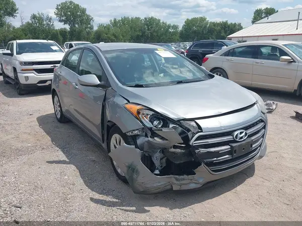 KMHD35LH6GU270310 2016 HYUNDAI ELANTRA - Image 1