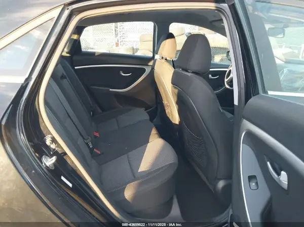 KMHD35LH6GU273983 2016 HYUNDAI ELANTRA - Image 8