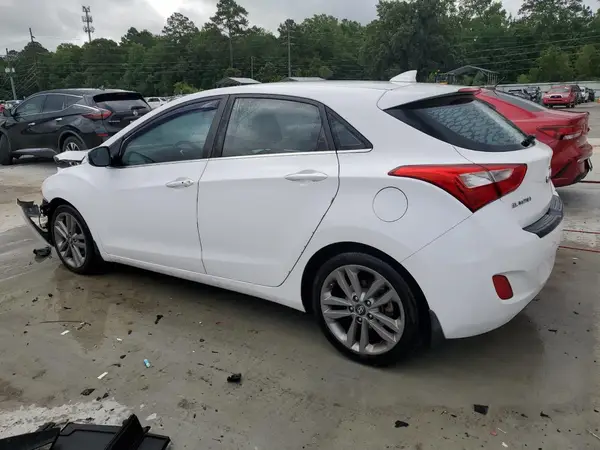 KMHD35LH6GU284689 2016 HYUNDAI ELANTRA - Image 2
