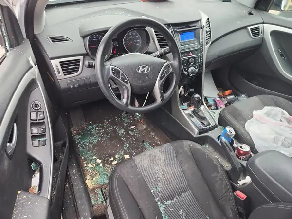 KMHD35LH6GU285843 2016 HYUNDAI ELANTRA - Image 8