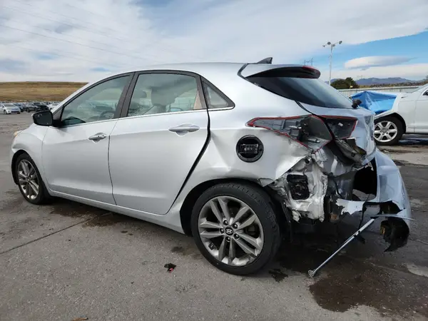 KMHD35LH6GU286264 2016 HYUNDAI ELANTRA - Image 2