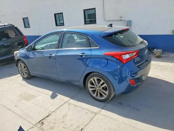 KMHD35LH6GU295675 2016 HYUNDAI ELANTRA - Image 2