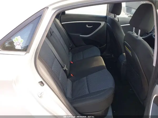 KMHD35LH6GU299080 2016 HYUNDAI ELANTRA - Image 8