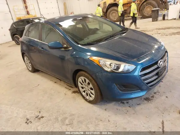 KMHD35LH6GU300745 2016 HYUNDAI ELANTRA - Image 1