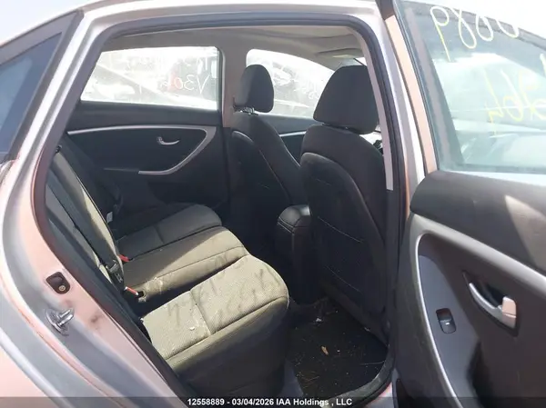 KMHD35LH6GU301264 2016 HYUNDAI ELANTRA - Image 8