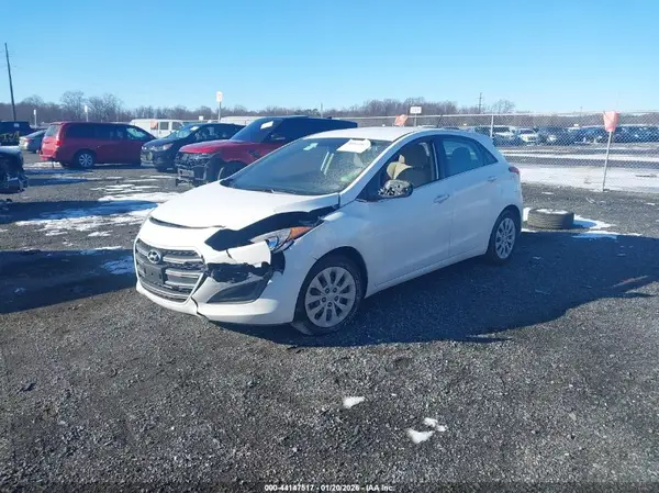 KMHD35LH6GU301930 2016 HYUNDAI ELANTRA - Image 2