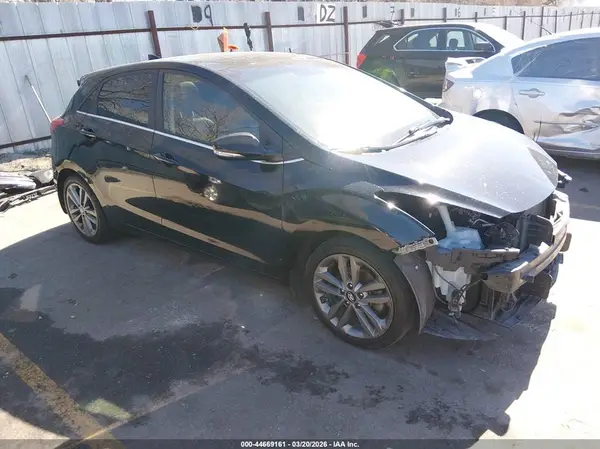 KMHD35LH6GU305086 2016 HYUNDAI ELANTRA - Image 1