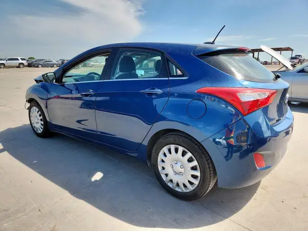 KMHD35LH6GU305119 2016 HYUNDAI ELANTRA - Image 2