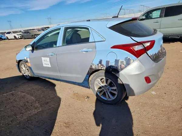KMHD35LH6GU305122 2016 HYUNDAI ELANTRA - Image 2
