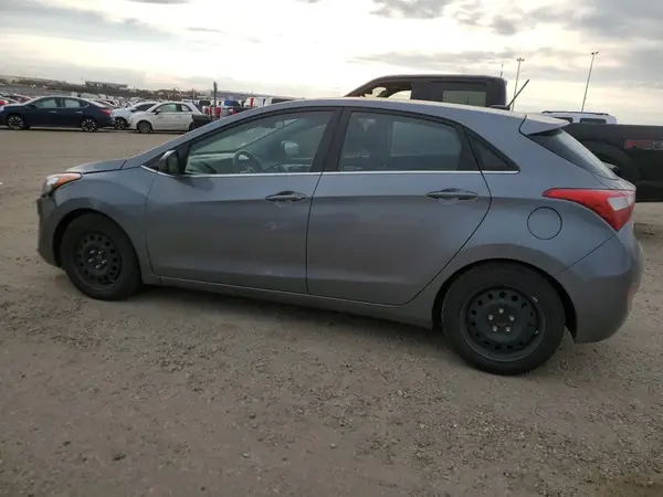 KMHD35LH6GU305735 2016 HYUNDAI ELANTRA - Image 2