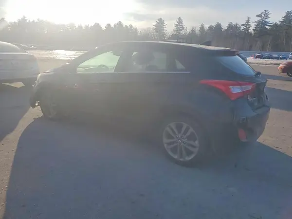 KMHD35LH6GU311678 2016 HYUNDAI ELANTRA - Image 2