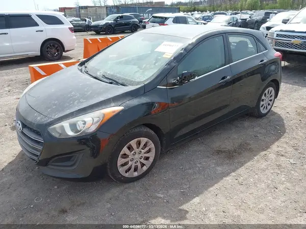 KMHD35LH6GU316542 2016 HYUNDAI ELANTRA - Image 2