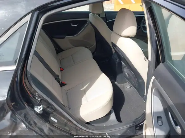 KMHD35LH6GU316542 2016 HYUNDAI ELANTRA - Image 8