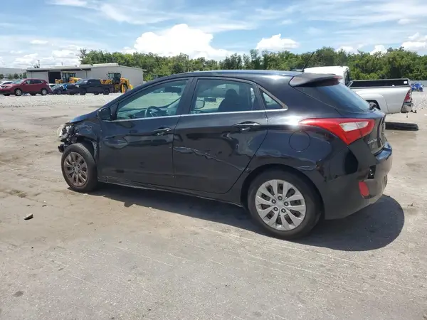 KMHD35LH6GU318811 2016 HYUNDAI ELANTRA - Image 2