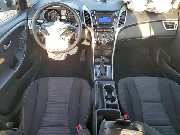 KMHD35LH6GU323670 2016 HYUNDAI ELANTRA - Image 8