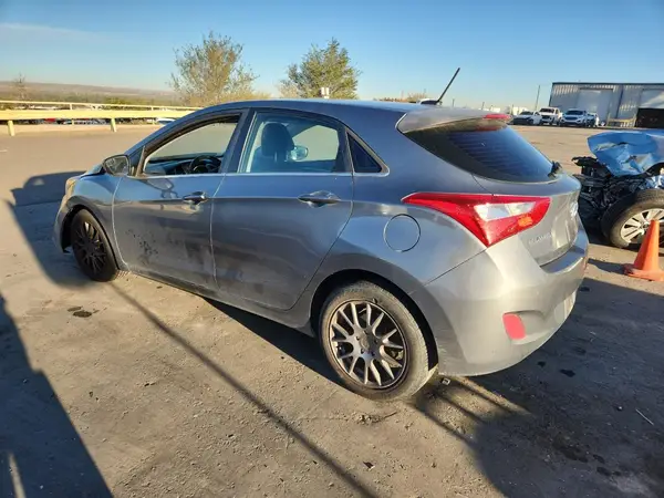 KMHD35LH6GU326469 2016 HYUNDAI ELANTRA - Image 2