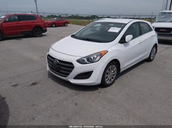 KMHD35LH6GU329971 2016 HYUNDAI ELANTRA - Image 2
