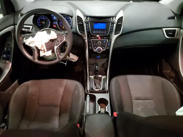 KMHD35LH6GU331803 2016 HYUNDAI ELANTRA - Image 8