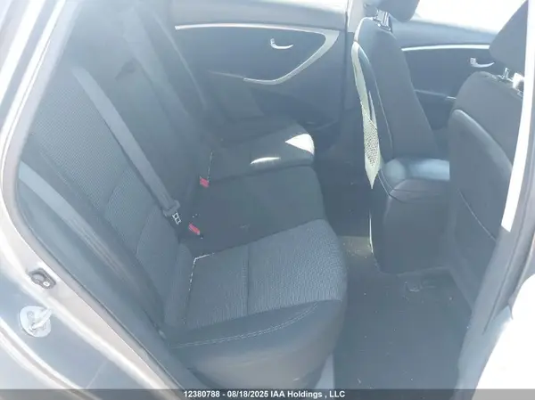 KMHD35LH6GU333406 2016 HYUNDAI ELANTRA - Image 8