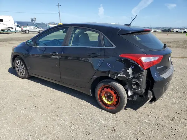 KMHD35LH6HU349817 2017 HYUNDAI ELANTRA - Image 2