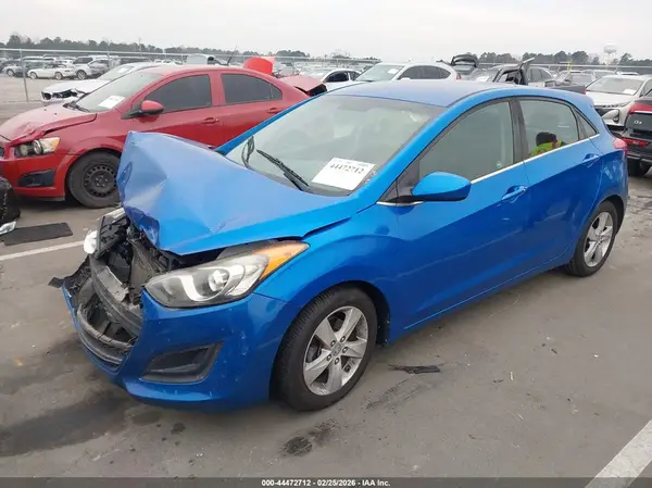 KMHD35LH6HU351261 2017 HYUNDAI ELANTRA - Image 2