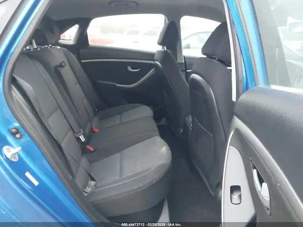 KMHD35LH6HU351261 2017 HYUNDAI ELANTRA - Image 8