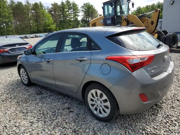 KMHD35LH6HU352670 2017 HYUNDAI ELANTRA - Image 2