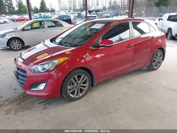 KMHD35LH6HU359666 2017 HYUNDAI ELANTRA - Image 2