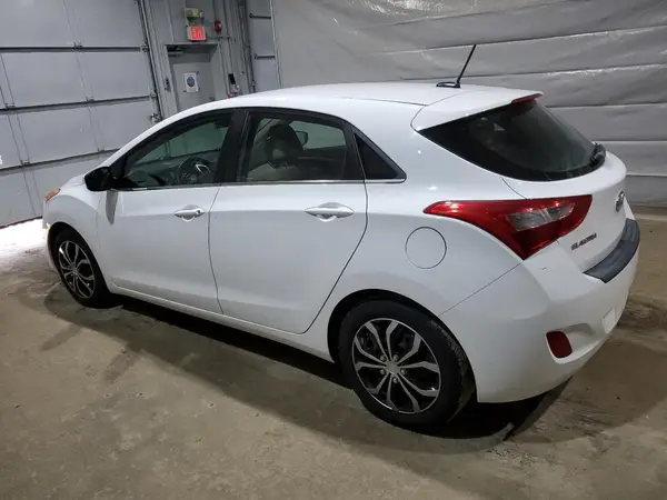 KMHD35LH6HU360333 2017 HYUNDAI ELANTRA - Image 2