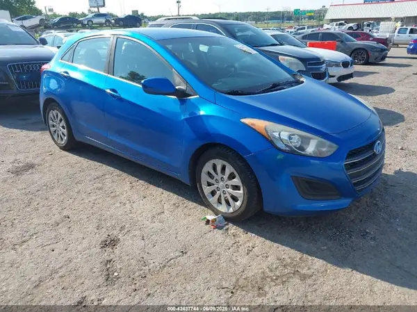 KMHD35LH6HU360879 2017 HYUNDAI ELANTRA - Image 1