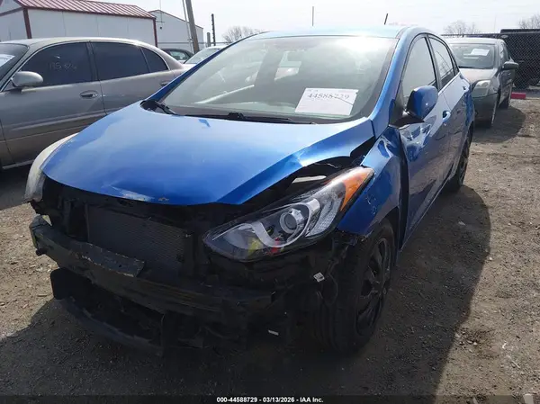 KMHD35LH6HU365998 2017 HYUNDAI ELANTRA - Image 2