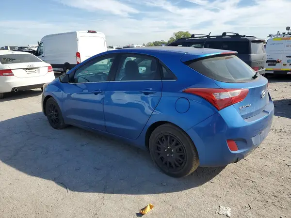 KMHD35LH6HU369825 2017 HYUNDAI ELANTRA - Image 2
