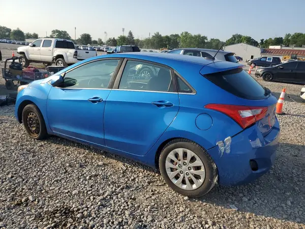 KMHD35LH6HU375513 2017 HYUNDAI ELANTRA - Image 2